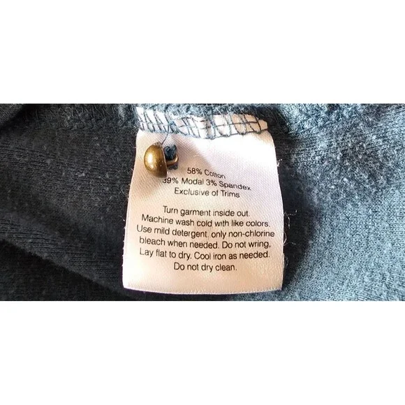 Eddie Bauer Split Neck Ruffle Top Women's Size Medium Teal Stretch Knit Outdoor - Picture 4 of 4